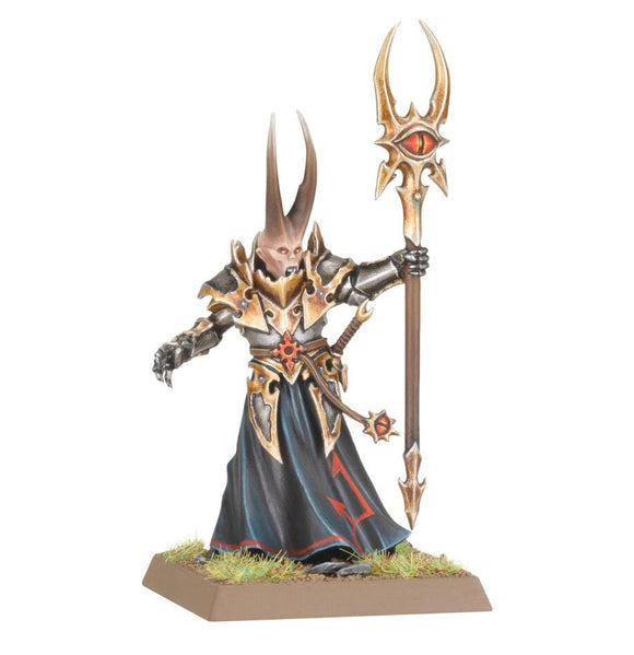 Warriors Of Chaos: Sorcerer Of Chaos The Old World Games Workshop 